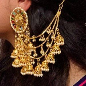 NEW. Gold earring with multi color stones sari